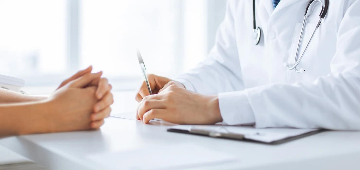 Vitamin B12-Supplementierung – Gespräch mit Arzt Vitamin B12-Supplementierung – Gespräch mit Arzt